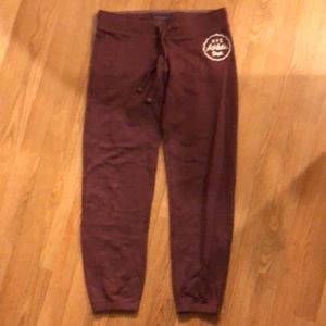Maroon Aéropostale sweat pants small